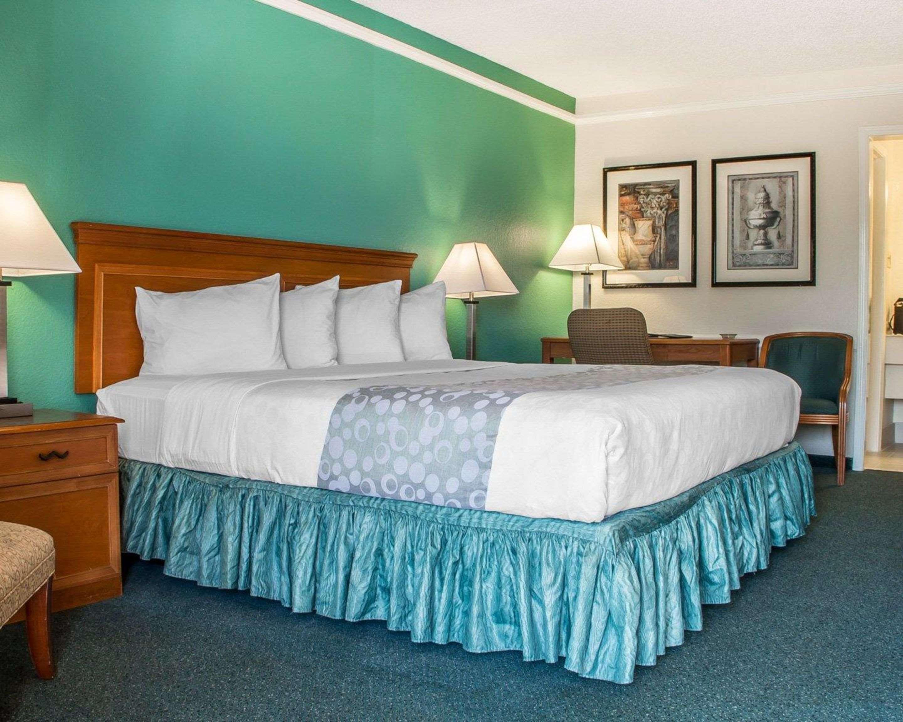 Quality Inn Tulsa Central Exteriér fotografie