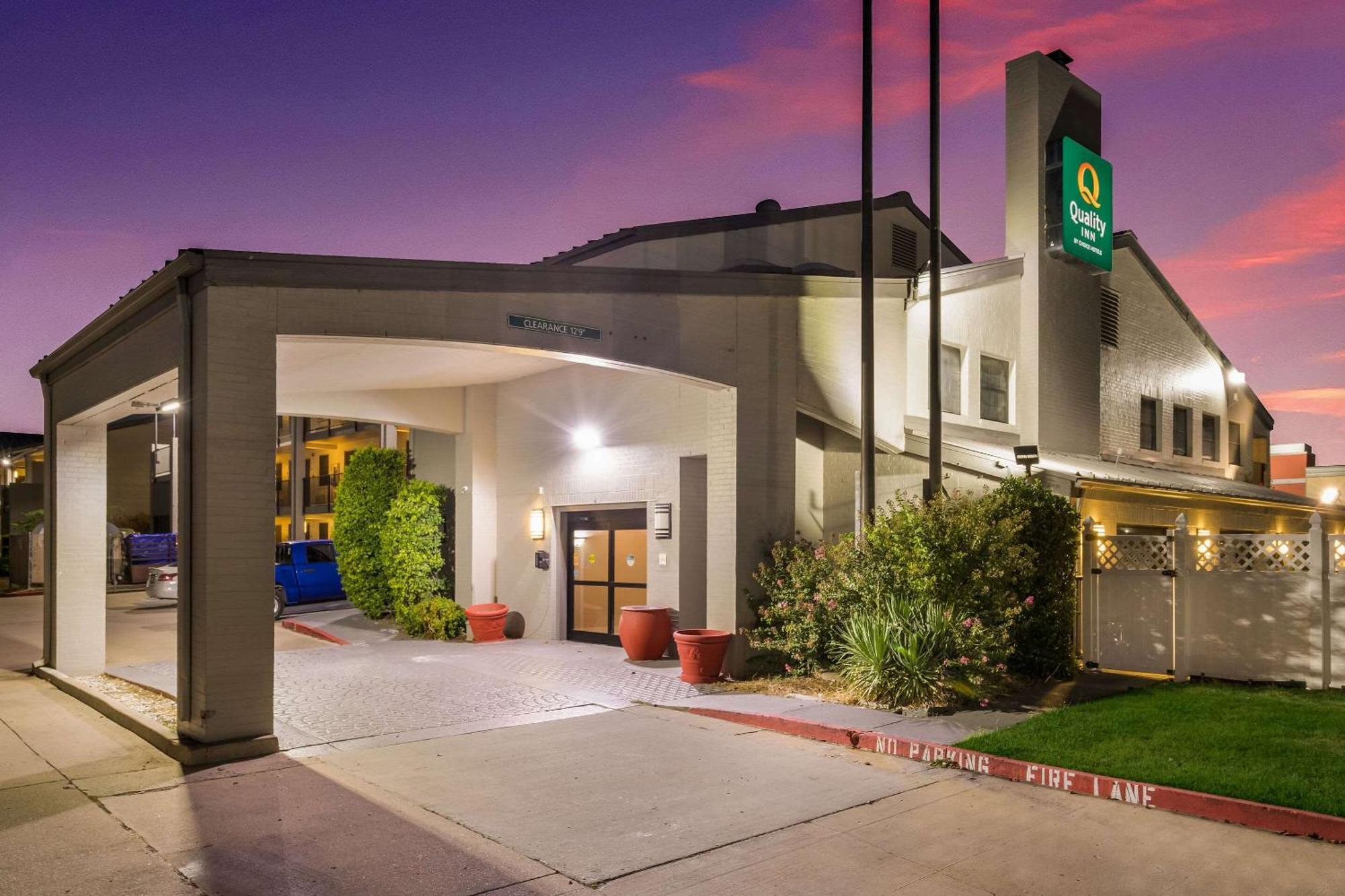 Quality Inn Tulsa Central Exteriér fotografie
