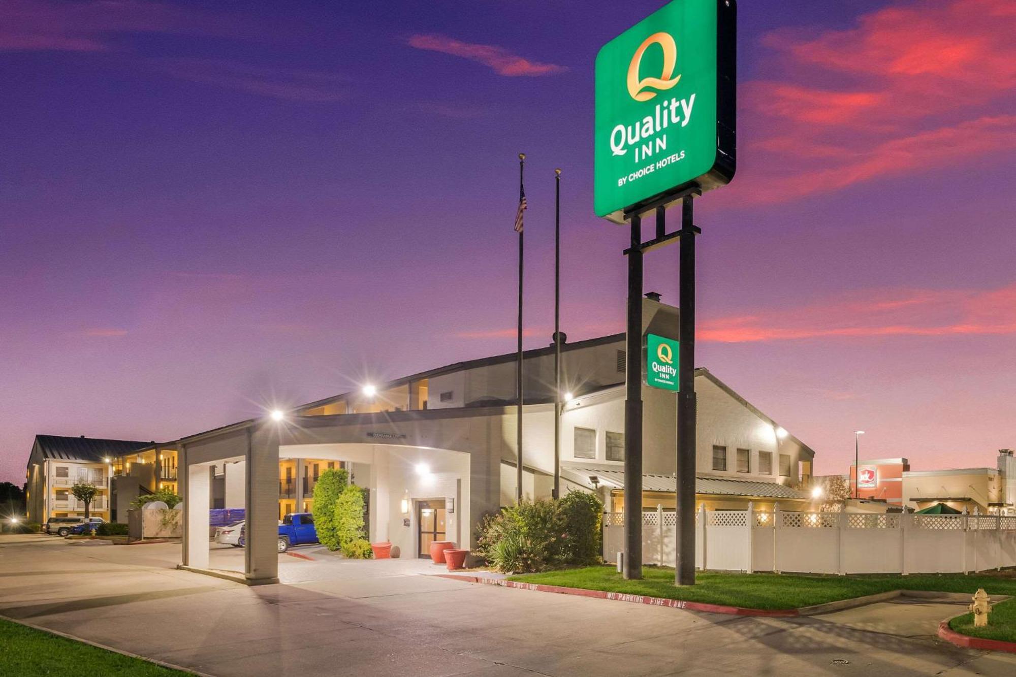 Quality Inn Tulsa Central Exteriér fotografie