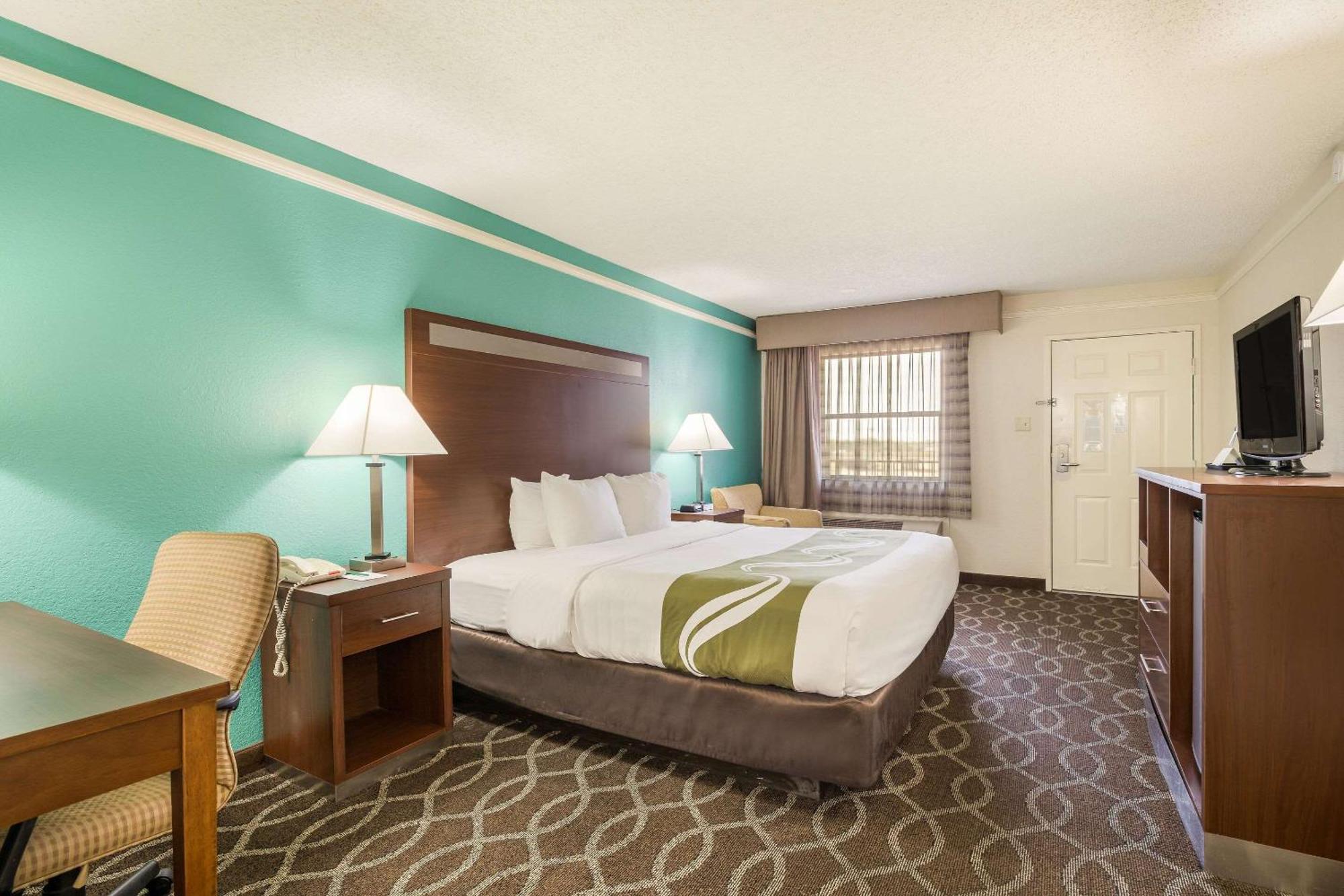 Quality Inn Tulsa Central Exteriér fotografie