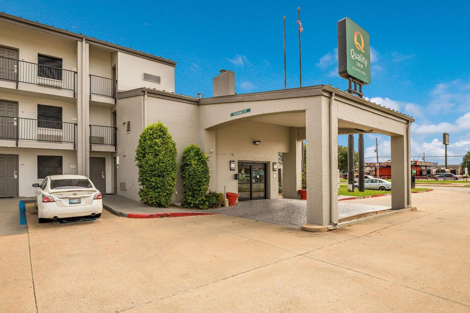 Quality Inn Tulsa Central Exteriér fotografie