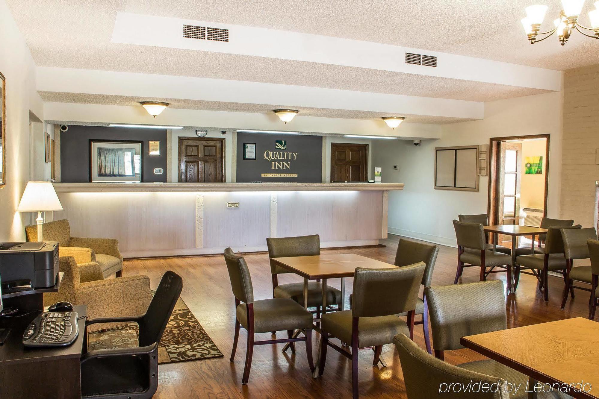 Quality Inn Tulsa Central Exteriér fotografie